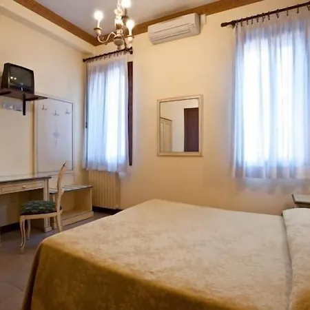 Hotell Florida Venedig