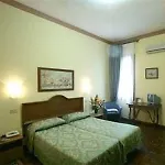 מלון Hotel Atmosphere